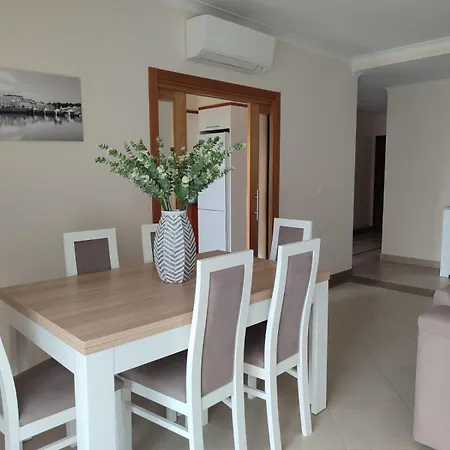 O Pomar In By Wave Algarve ホリデーパーク カバナス・デ・タビラ